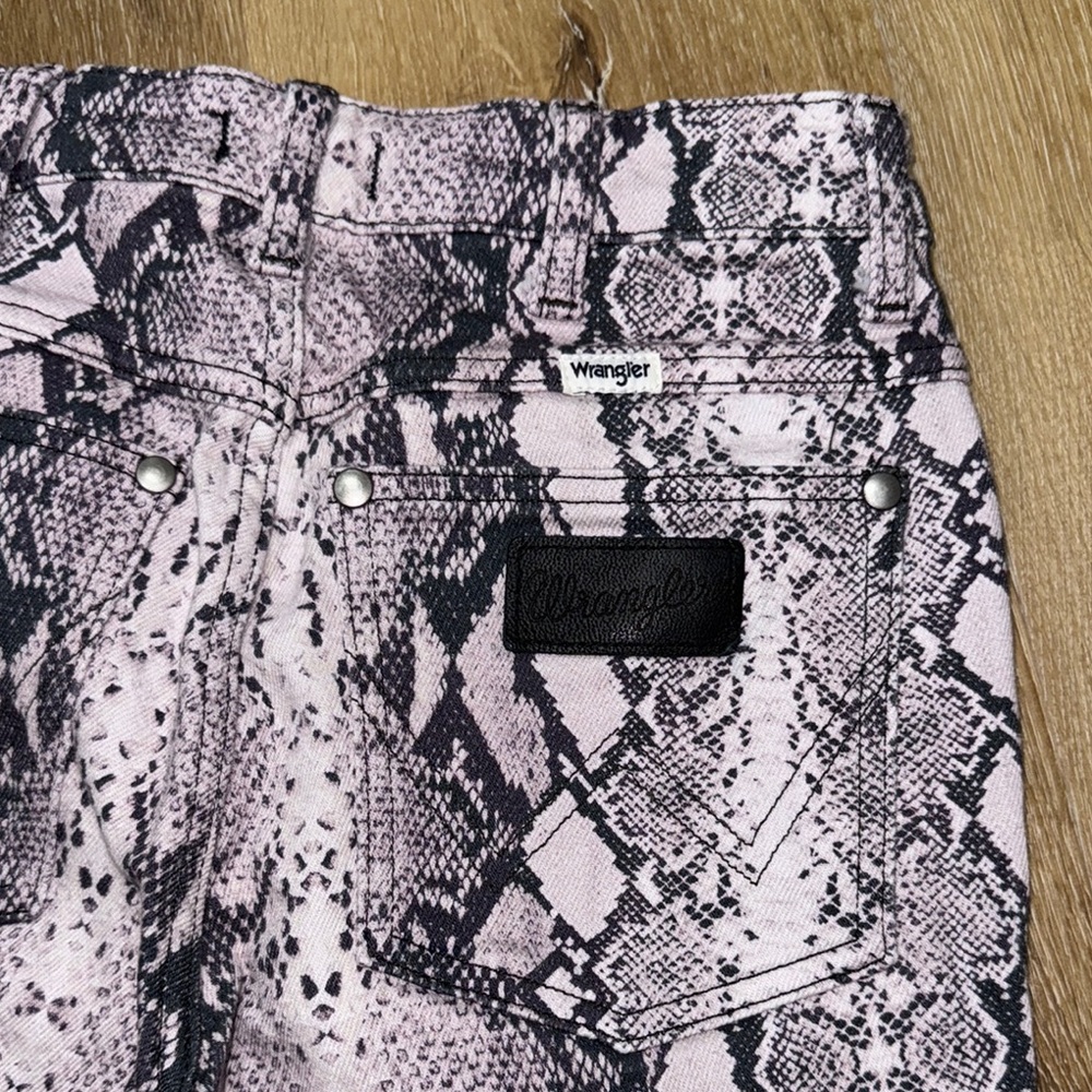 Wrangler Gray Snake Pattern Jeans